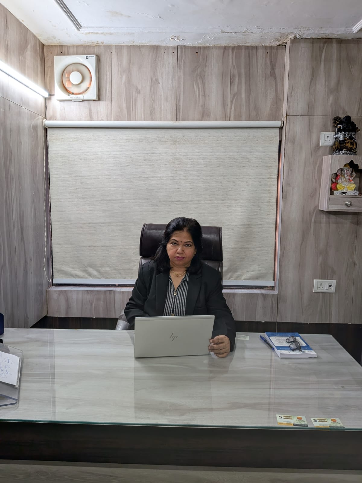 Advocate Poonam Rani Singh - Principal Advocate