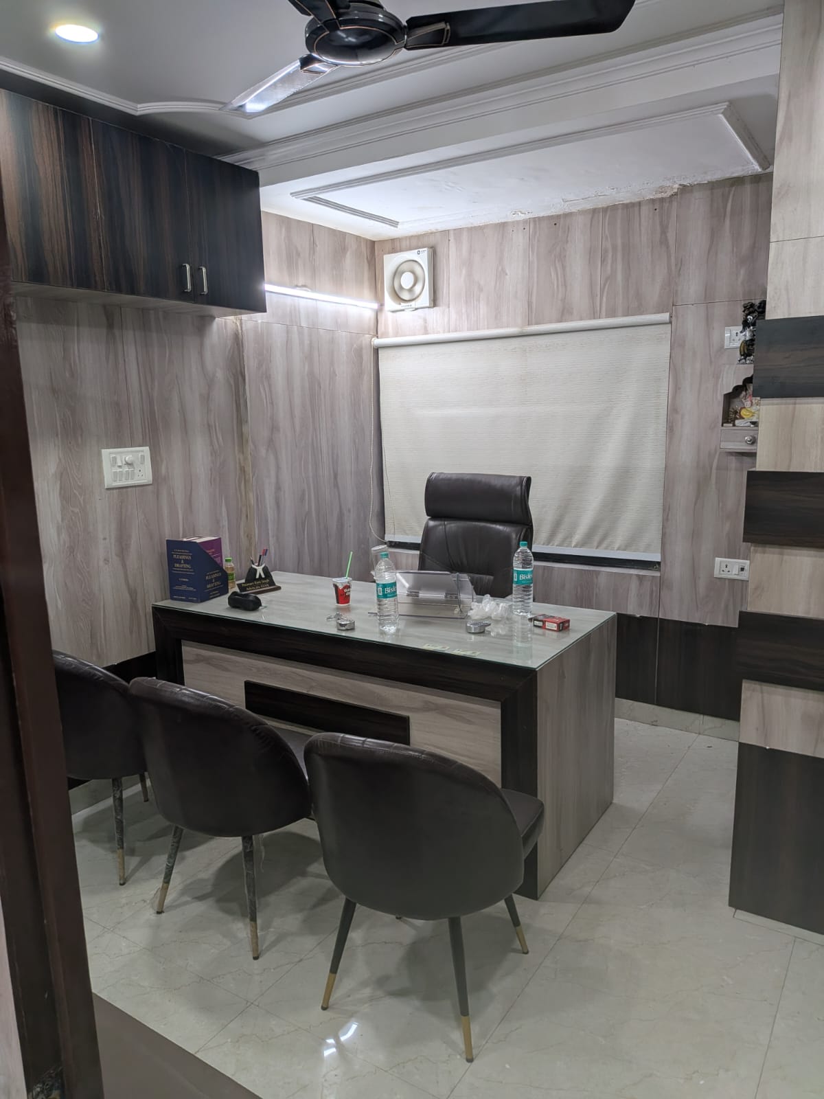 Meeting Desk